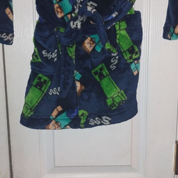 Minecraft boys super soft robe  Sz 4/5 NWOT - Picture 2 of 5